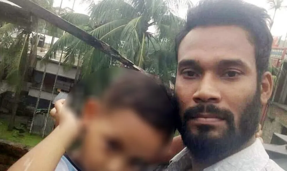 পটুয়াখালীতে জানাজা নামাজে যাওয়ার পথে লরিচাপায় প্রাণ গেল ঠিকাদারের 